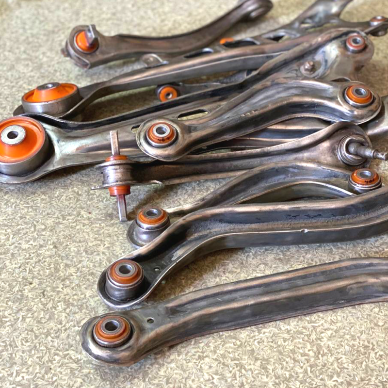 Задня підвіска Honda Step 1996-2001 Послуга з перепресування сайлентблоків (Сайлентблоки в ціну не входять)