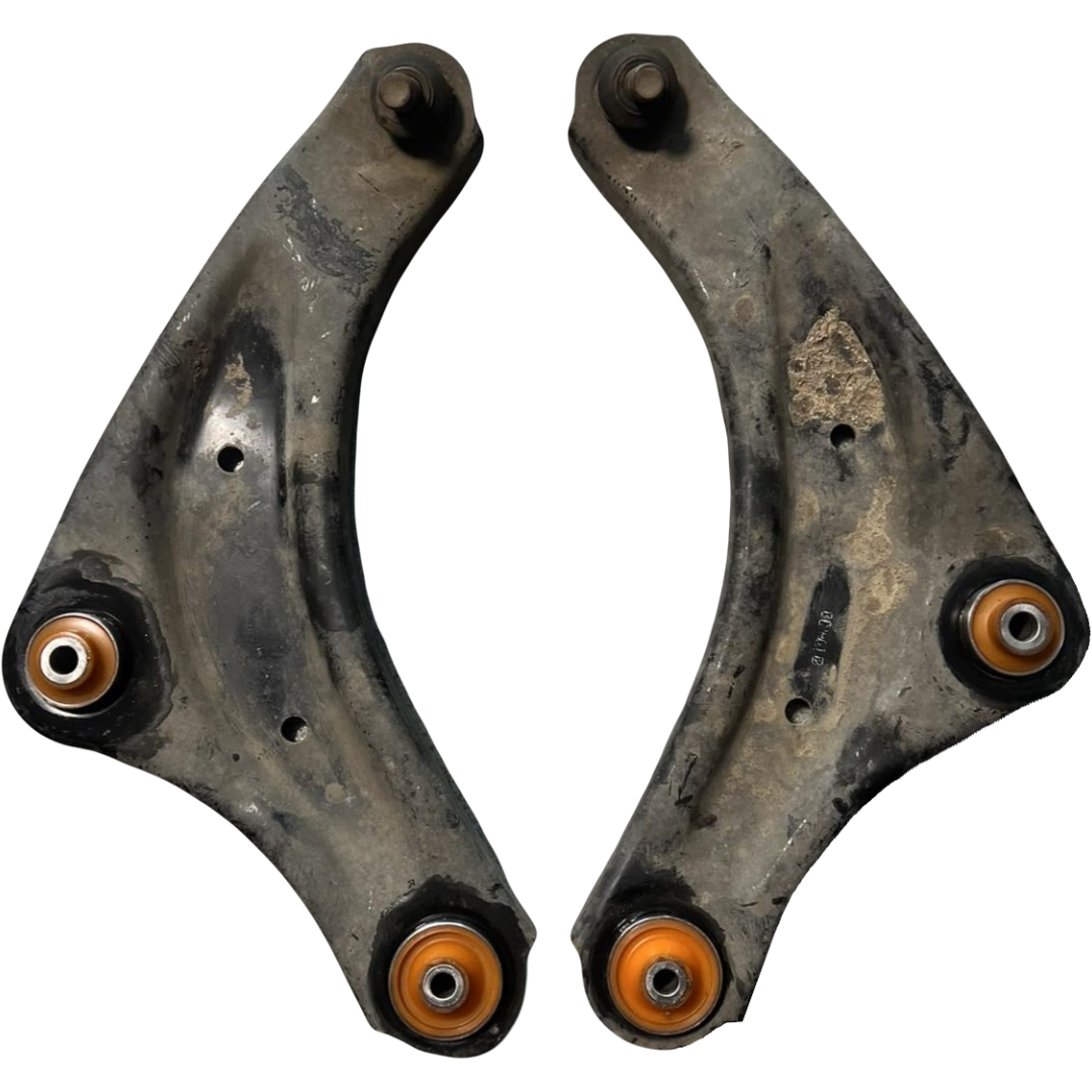 Передний рычаг Nissan Leaf ZE0 2010-2017 1,9L Услуга с перепресовки сайлентблоков (Сайлентблоки в цену не входят)