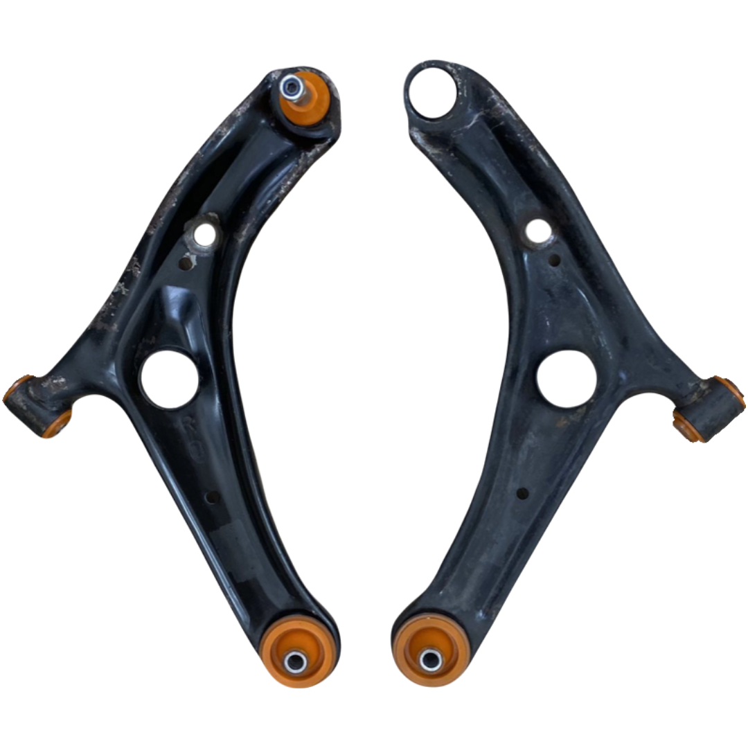 Передний рычаг Toyota Yaris 1999-2006 Услуга с перепресовки сайлентблоков (Сайлентблоки в цену не входят)