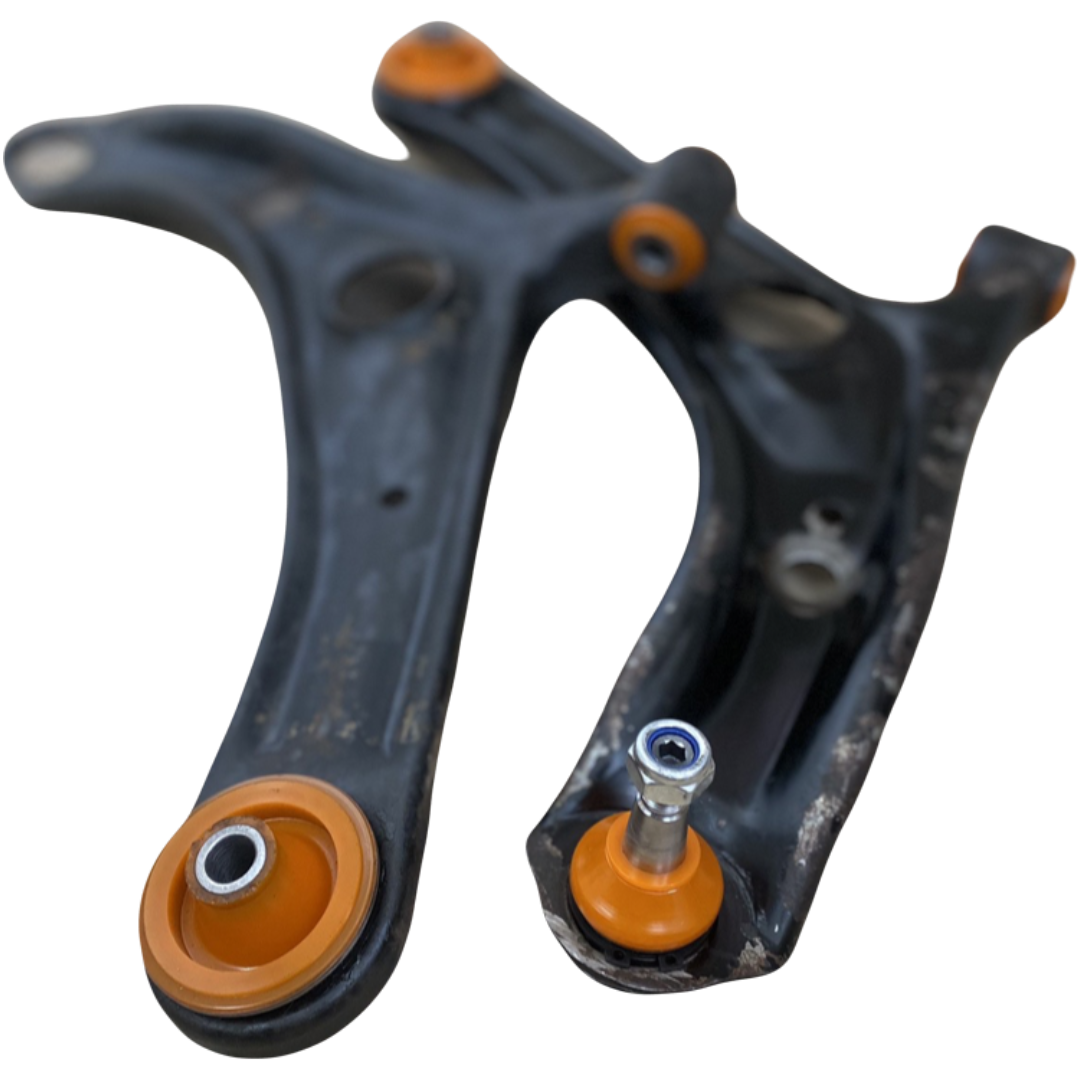 Передний рычаг Toyota Yaris 1999-2006 Услуга с перепресовки сайлентблоков (Сайлентблоки в цену не входят)