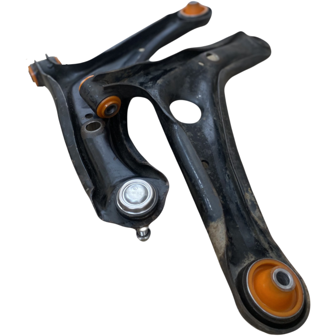 Передний рычаг Toyota Yaris 1999-2006 Услуга с перепресовки сайлентблоков (Сайлентблоки в цену не входят)