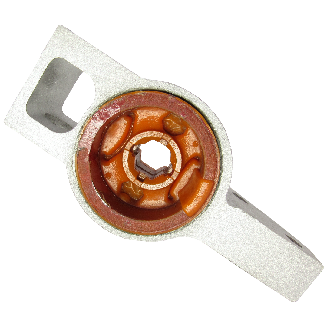 Полиуретановый сайлентблок переднего рычага задний Volkswagen Beetle 2011-2019 правый В КРОНШТЕЙНЕ