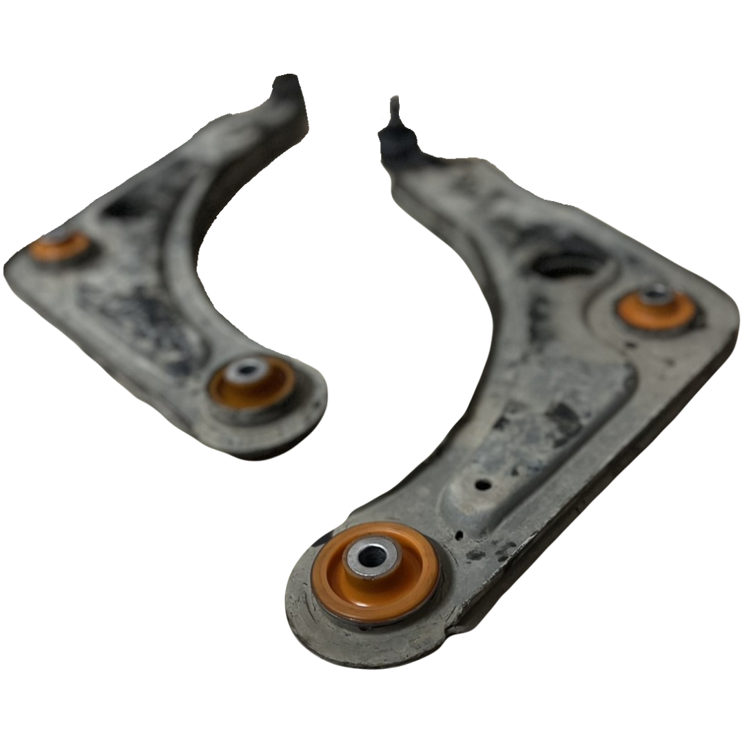 Передний рычаг Ford Fiesta 1989-1997 Услуга с перепресовки сайлентблоков (Сайлентблоки в цену не входят)