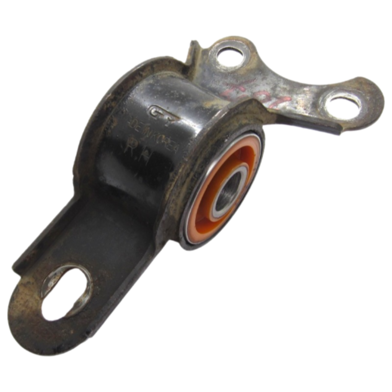 Поліуретановий сайлентблок переднього важеля задній Chery Eastar 2003- правий Послуга ПО ЗАМІНІ САЙЛЕНТБЛОКА