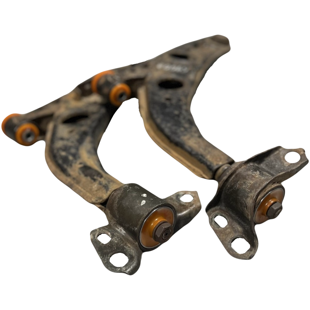 Передний рычаг Mazda Xedos 6 1992-1999 Услуга с перепресовки сайлентблоков (Сайлентблоки в цену не входят)