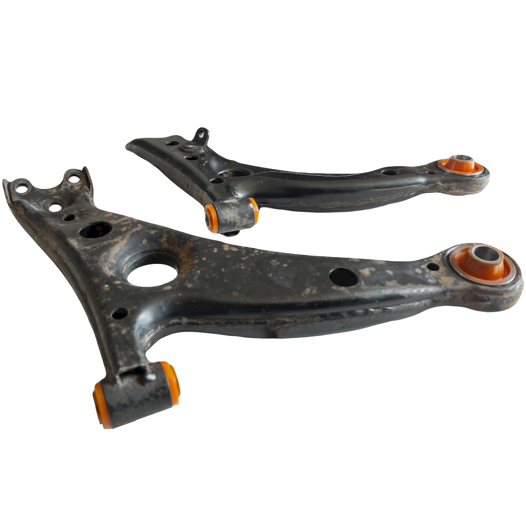 Передний рычаг Toyota Picnic 1996-2001 Услуга с перепресовки сайлентблоков (Сайлентблоки в цену не входят)