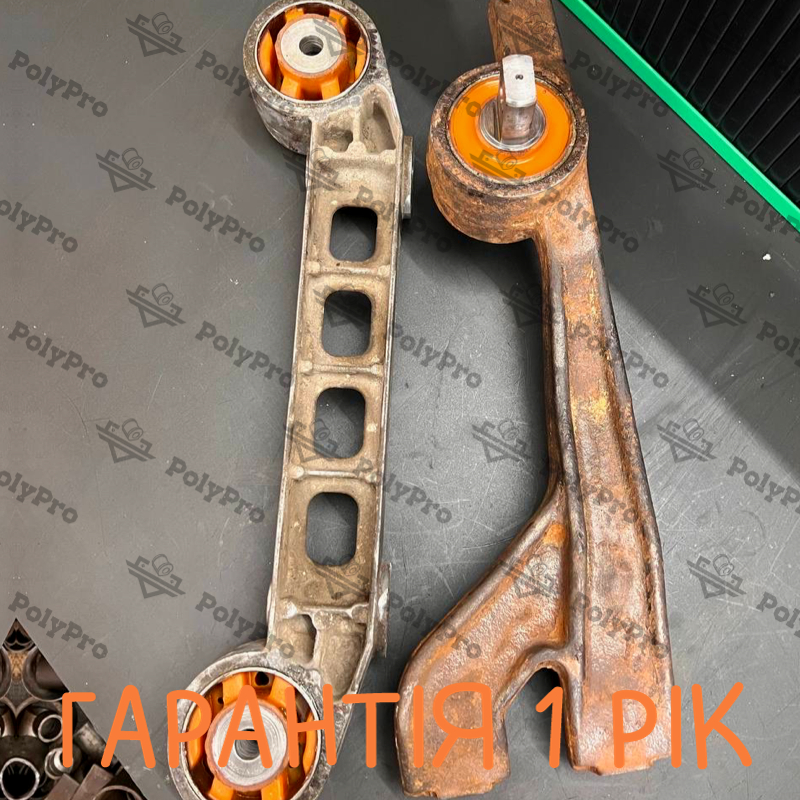 Траверса заднего редуктора Merсedes 639 2003-2014 Услуга с перепресовки сайлентблоков (Сайлентблоки в цену не входят)