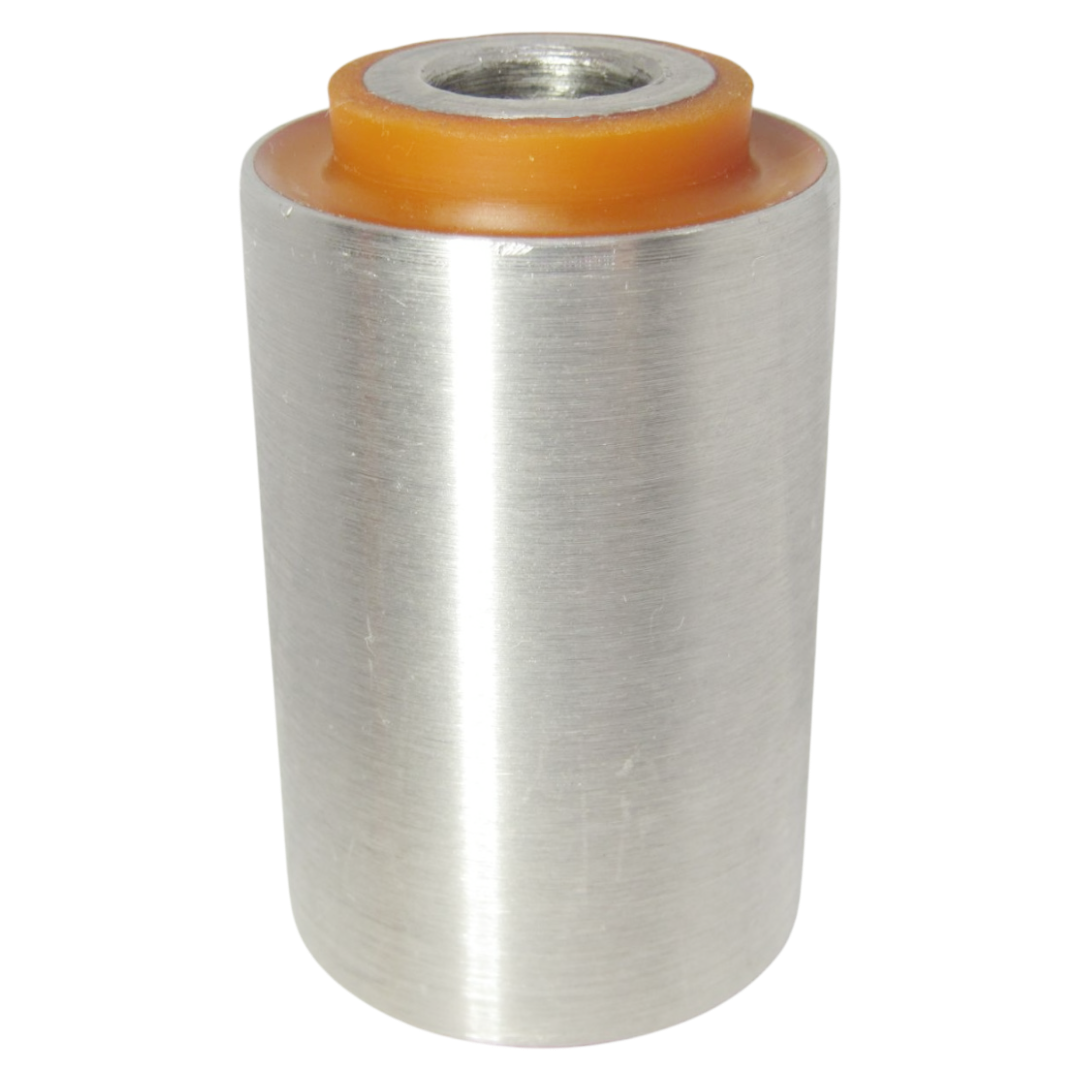 Полиуретановый сайлентблок задней рессоры передний Toyota Hilux 1983-1988 (под 14 болт)