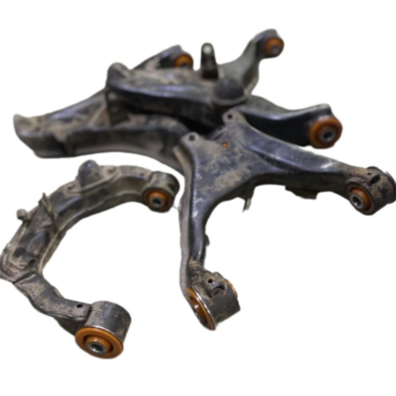 Передняя подвеска автомобиля Mitsubishi L200 2015- Услуга с перепресовки сайлентблоков (Сайлентблоки в цену не входят)