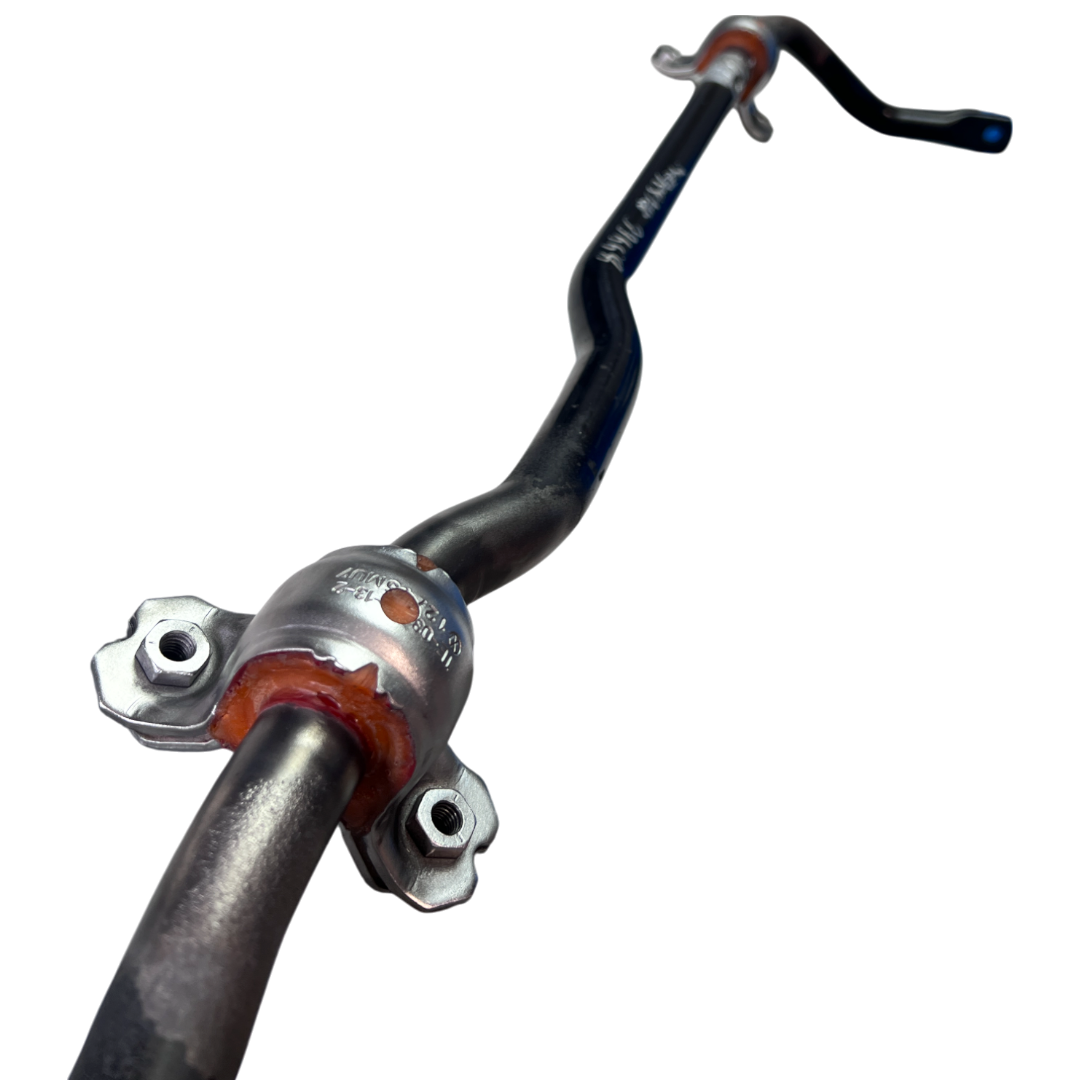 Передний стабилизатора Volkswagen Arteon 2017- 1,4L втулки ВВАРЕННЫЕ в стабилизатор