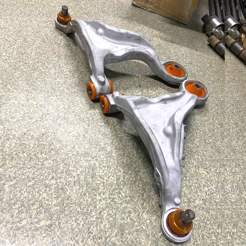 Задний верхний рычаг Mitsubishi Lancer Evolution 2008-2015 Услуга с перепресовки сайлентблоков (Сайлентблоки в цену не входят)