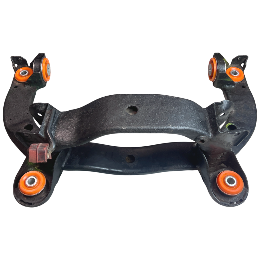 Задний подрамник Volkswagen Bora 1998-2005 Услуга с перепресовки сайлентблоков (Сайлентблоки в цену не входят)