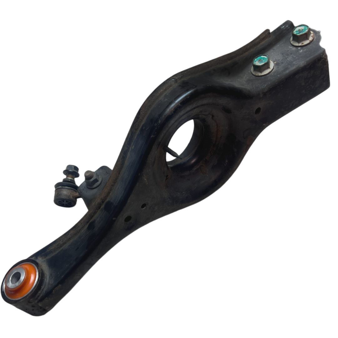 Задний подпружинный рычаг Hyundai Genesis 2014- Услуга с перепресовки сайлентблоков (Сайлентблоки в цену не входят)