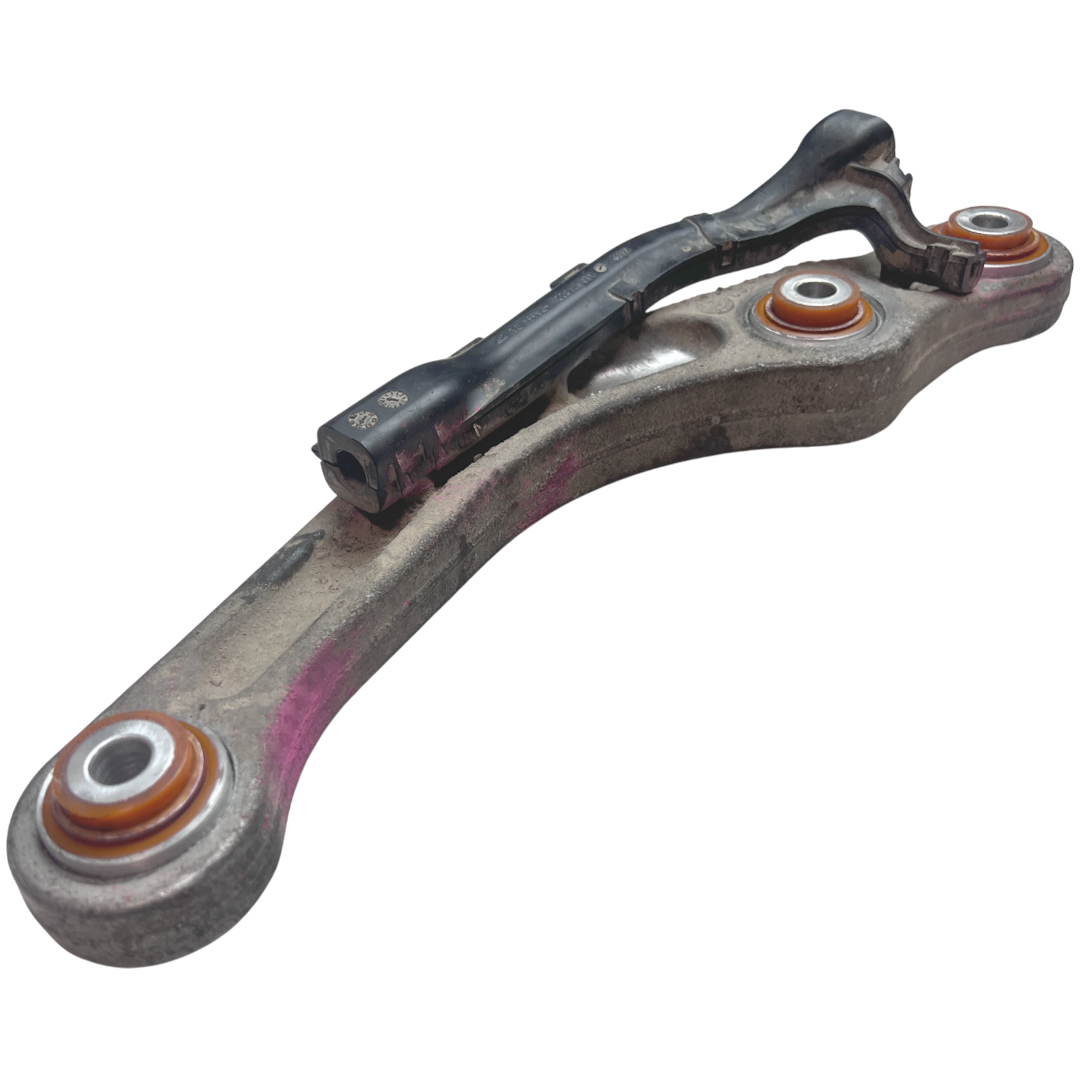 Задний верхний поперечный рычаг Volkswagen Phaeton 2002-2016 Услуга с перепресовки сайлентблоков (Сайлентблоки в цену не входят)