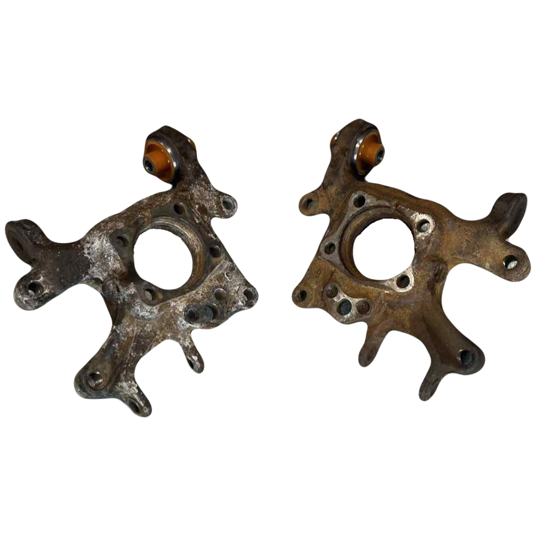 Задняя цапфа Toyota Auris (E150) 2006-2012 Услуга с перепресовки сайлентблоков (Сайлентблоки в цену не входят)