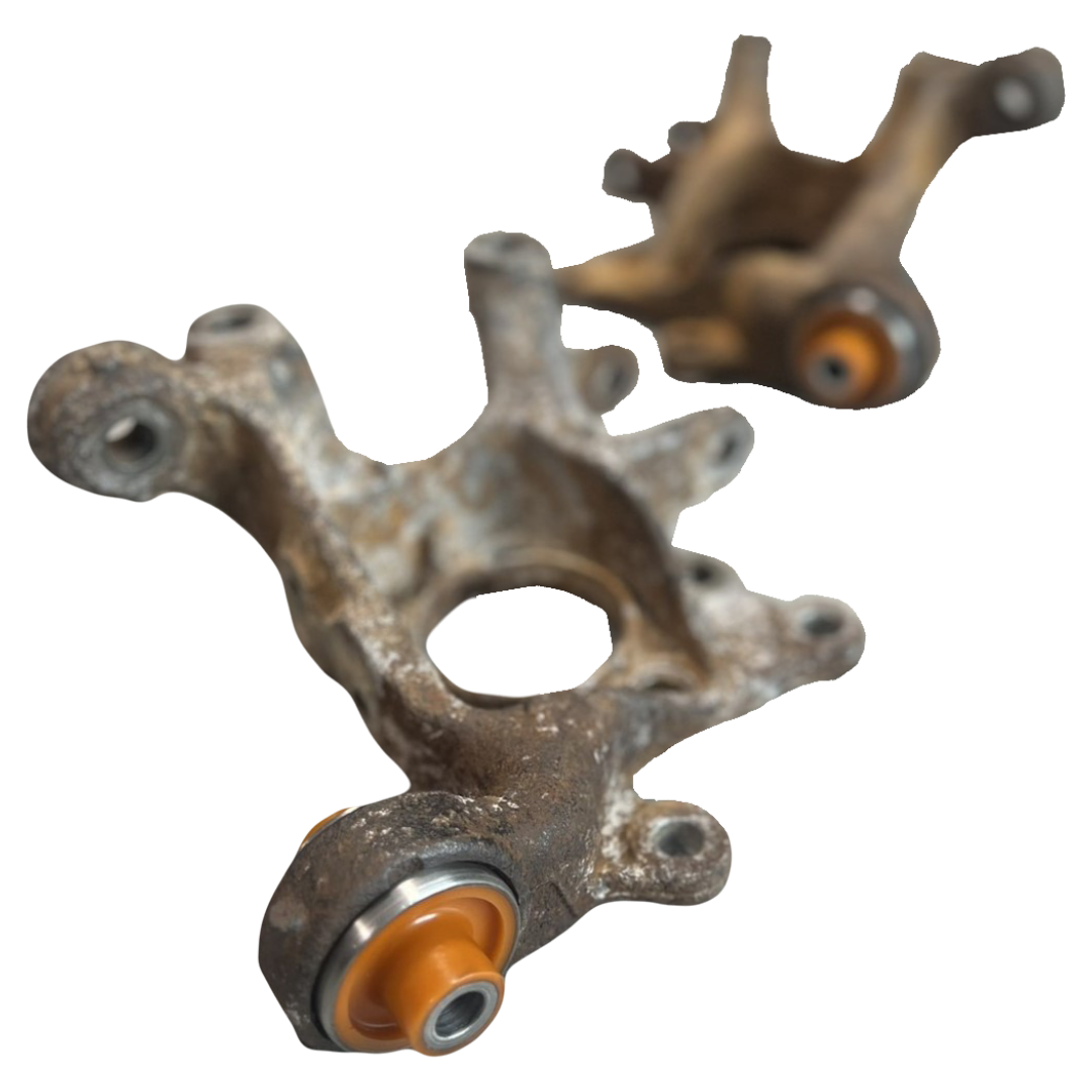 Задняя цапфа Toyota Auris (E150) 2006-2012 Услуга с перепресовки сайлентблоков (Сайлентблоки в цену не входят)