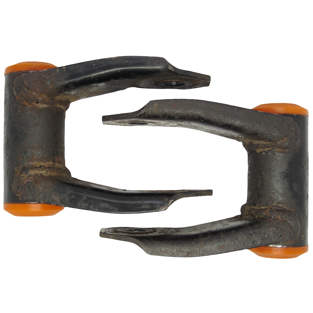 Скоба крепления задней рессоры Nissan Auster 1986-1990 Услуга с перепресовки сайлентблоков (Сайлентблоки в цену не входят)