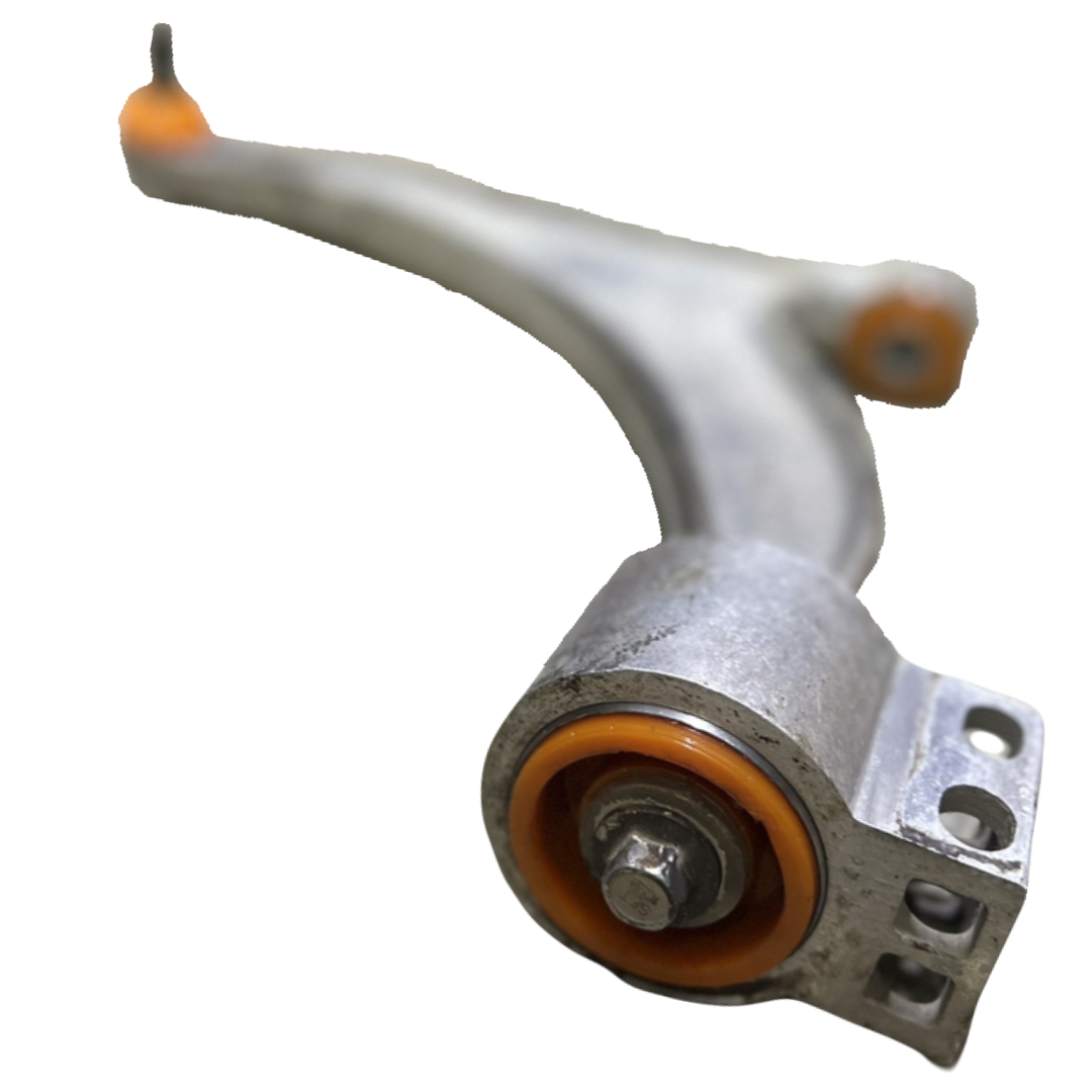 Передний нижний рычаг Cadillac Xts 2012-2019 Услуга с перепресовки сайлентблоков (Сайлентблоки в цену не входят)