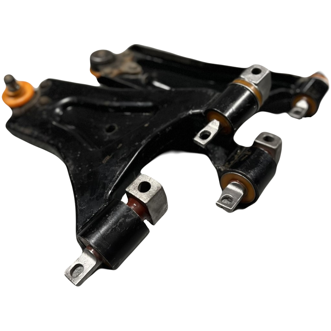 Передний рычаг Ford Cougar 1998-2001 Услуга с перепресовки сайлентблоков (Сайлентблоки в цену не входят)