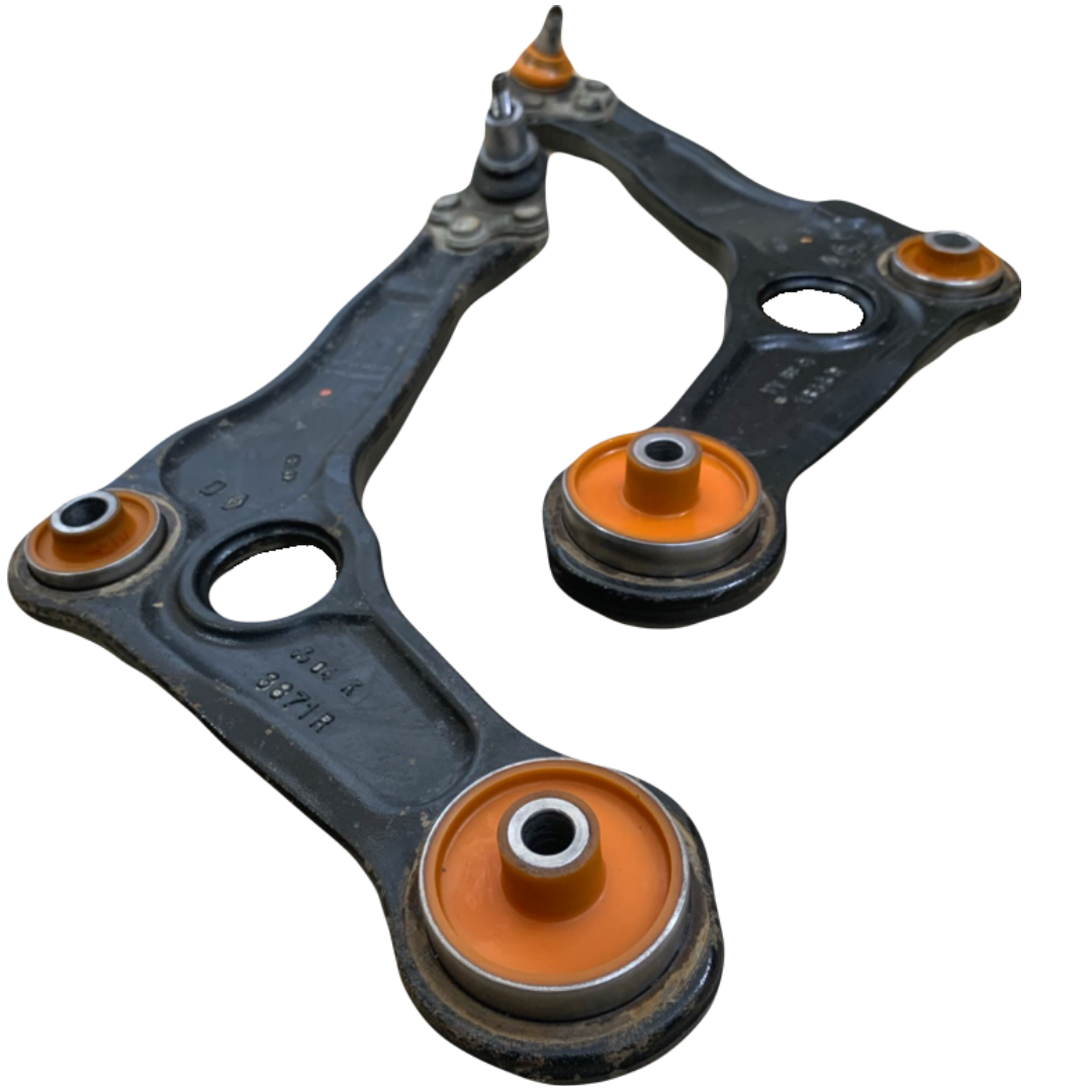 Front lower arm Renault Talisman 2016- Service with repressing of bushings (Bushings are not included in the price)