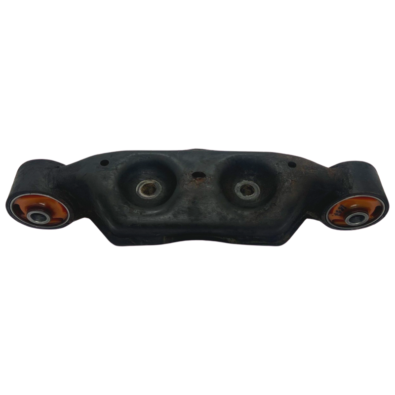 Задний редуктор Subaru Impreza 2011-2015 Услуга с перепресовки сайлентблоков (Сайлентблоки в цену не входят)