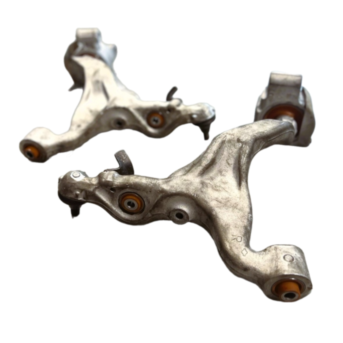 Передний рычаг Infiniti Q60 2016- Услуга с перепресовки сайлентблоков (Сайлентблоки в цену не входят) pp2011pos