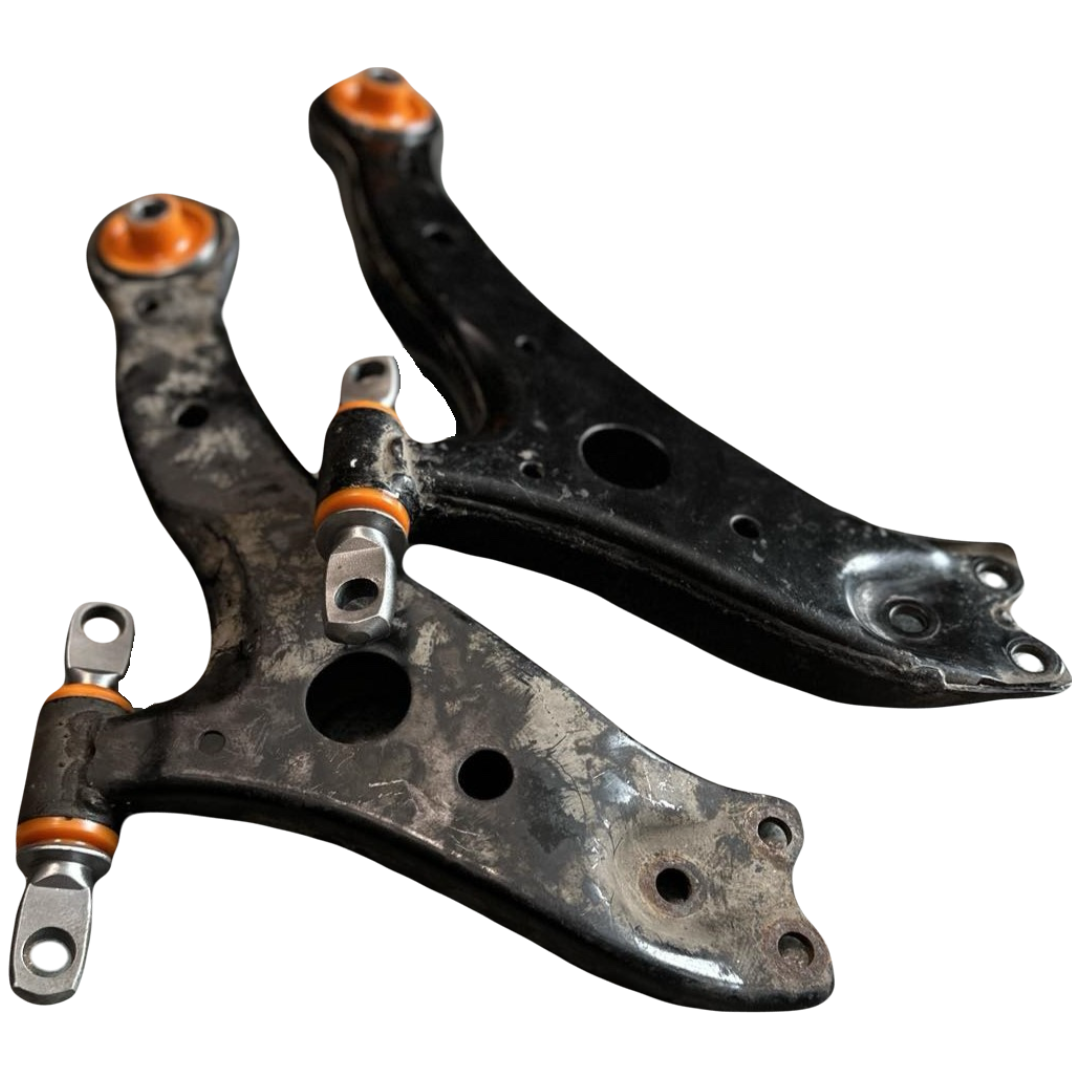 Передний рычаг Toyota Harier 2000-2008 Услуга с перепресовки сайлентблоков (Сайлентблоки в цену не входят)