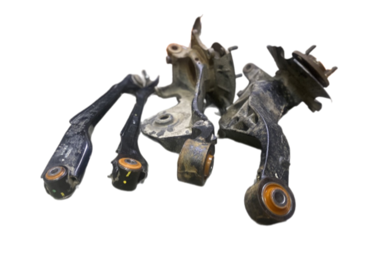 Задня підвіска Ford EcoSport 2011- Послуга з перепресування сайлентблоків (Сайлентблоки в ціну не входять)