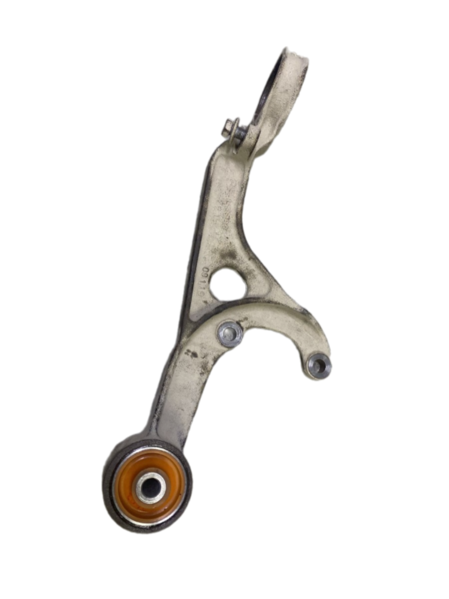 Передній редуктор Toyota Hiace 2004- Послуга з перепресування сайлентблоків (Сайлентблоки в ціну не входять)