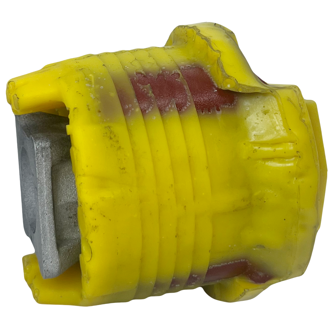 Полиуретановый сайлентблок заднего подрамника задний Merсedes 203 2000-2007 HARDNESS