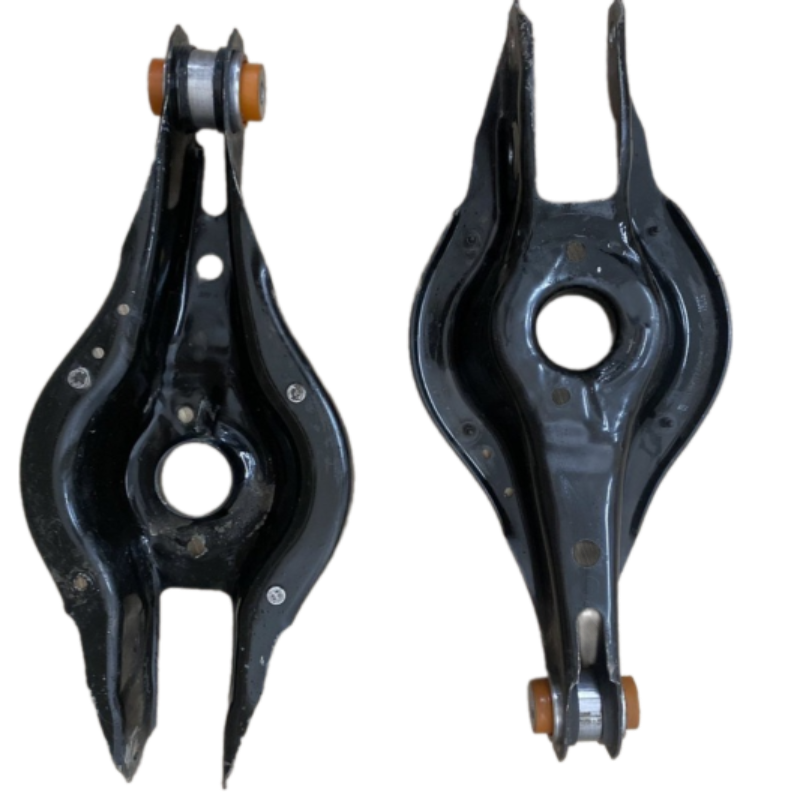 Задний подпружинный рычаг Bmw F21 2011- Услуга с перепресовки сайлентблоков (Сайлентблоки в цену не входят)