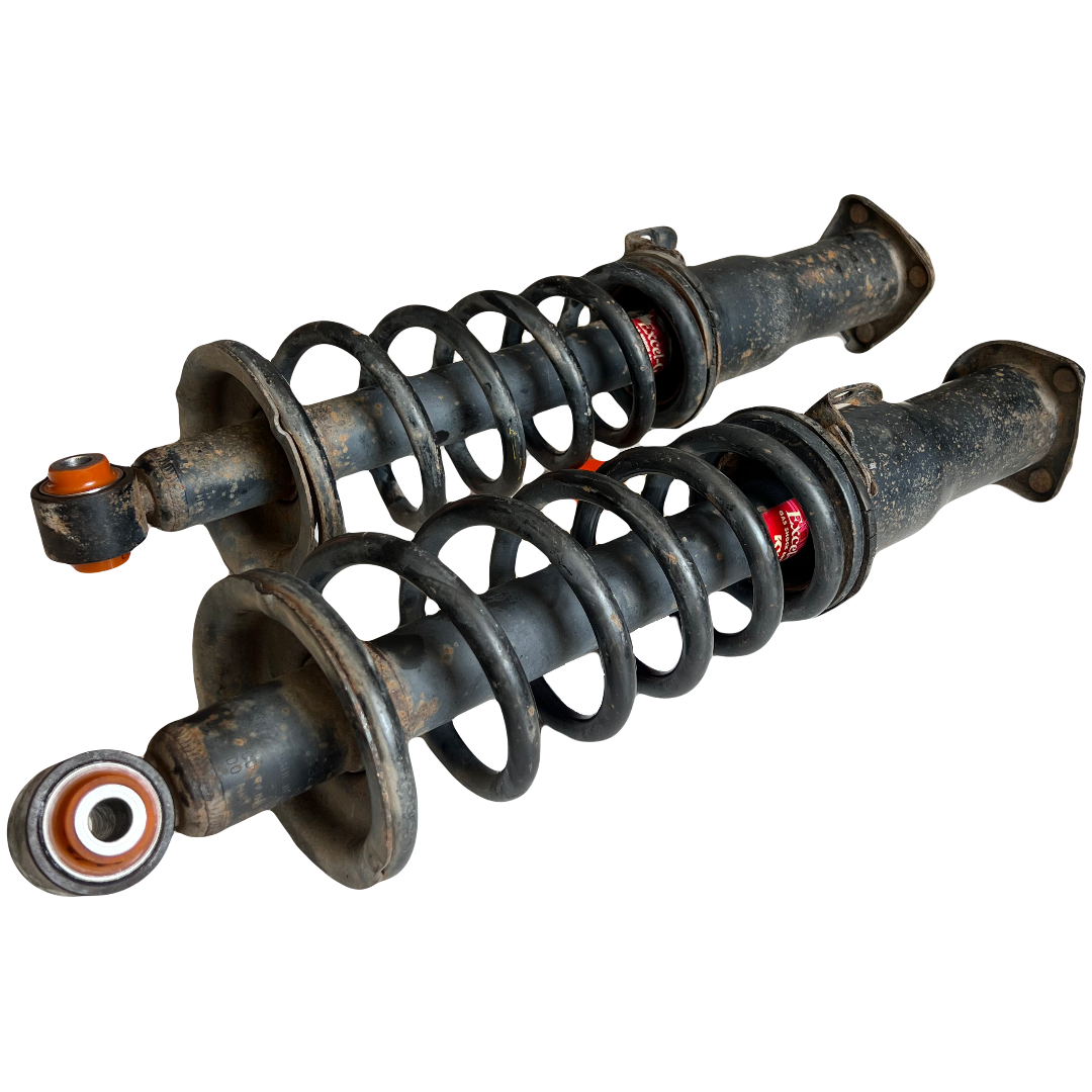 Задний амортизатор KYB (Kayaba) Lexus Gs 1997-2005 Услуга с перепресовки сайлентблоков (Сайлентблоки в цену не входят)