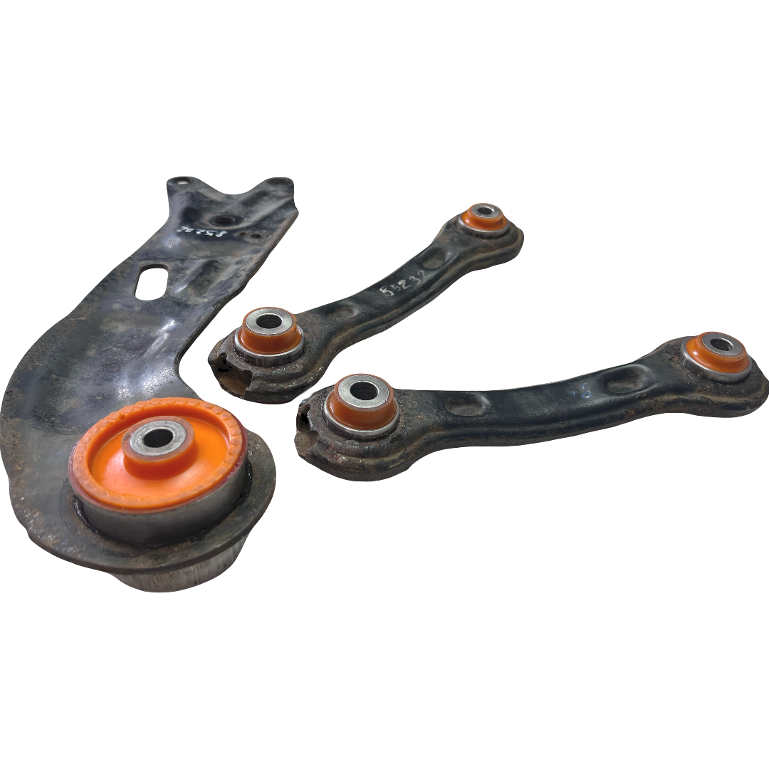 Задня підвіска Chevrolet Malibu 2004-2012 Послуга з перепресування сайлентблоків (Сайлентблоки в ціну не входять)