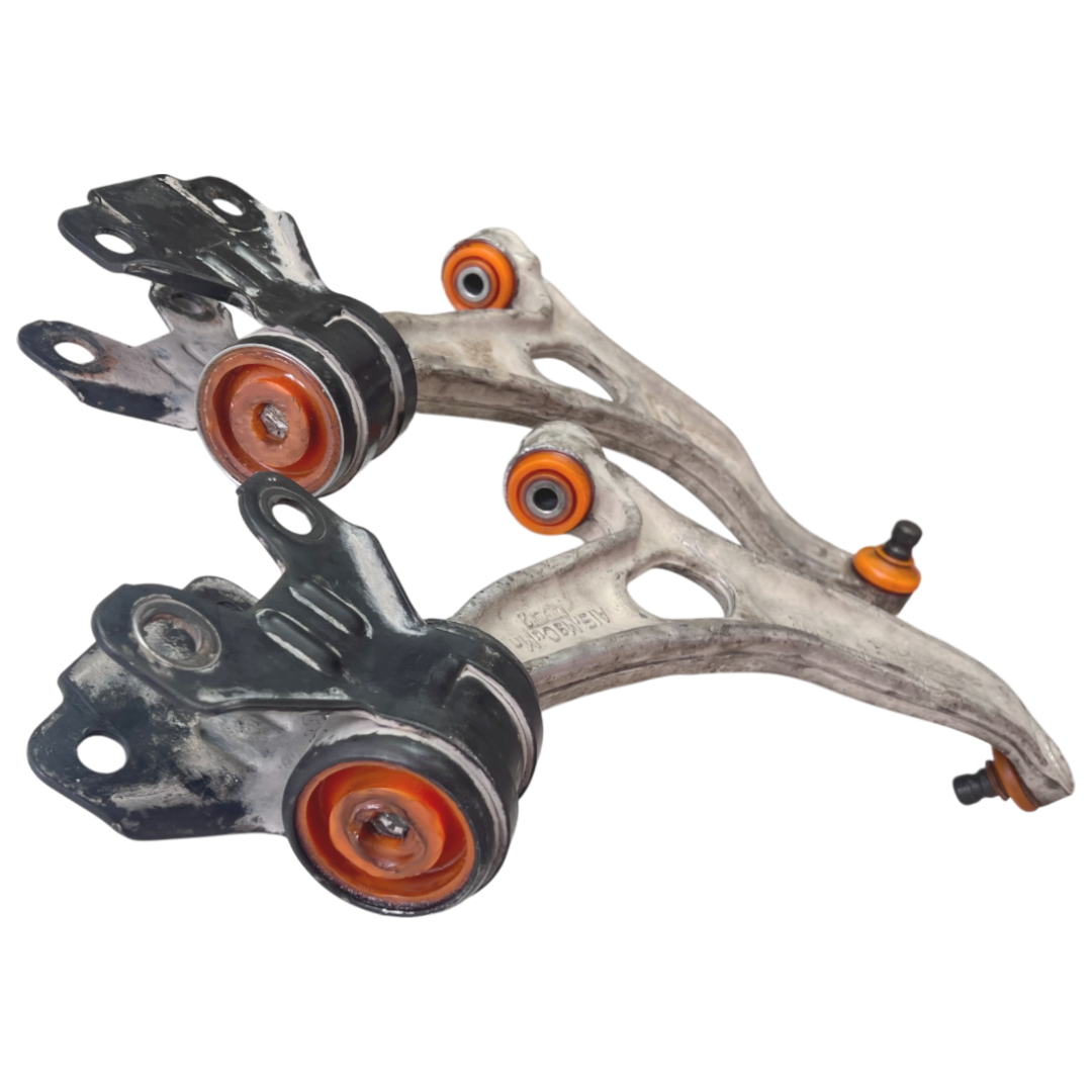 Передний рычаг Ford C-Max 2010- Услуга с перепресовки сайлентблоков (Сайлентблоки в цену не входят)