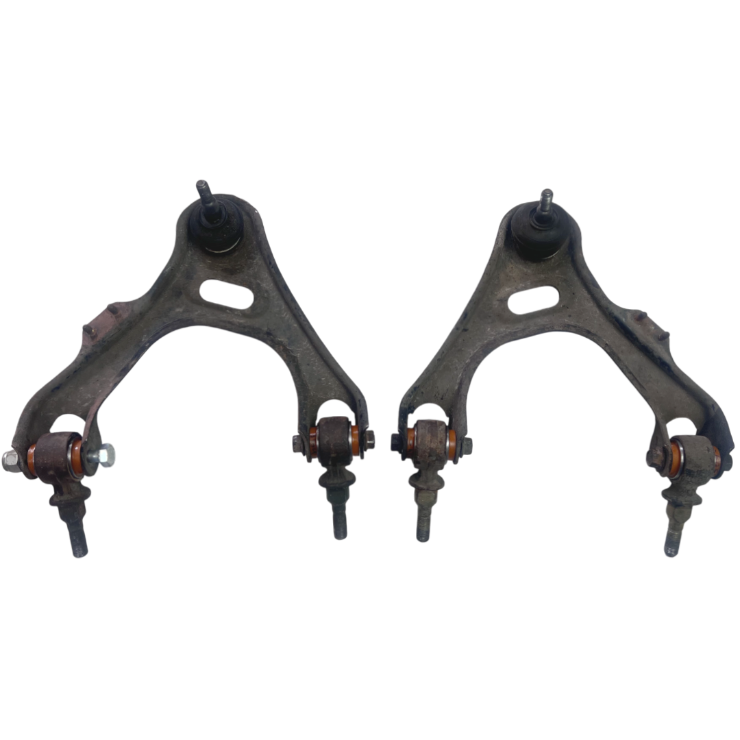 Передний верхний рычаг Honda Legend 1997-2004 Услуга с перепресовки сайлентблоков (Сайлентблоки в цену не входят)