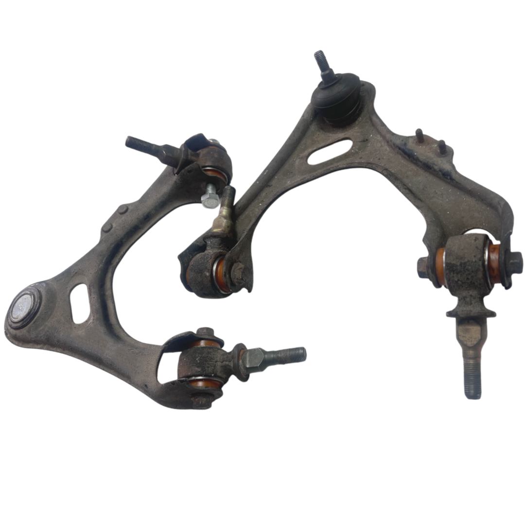 Передний верхний рычаг Honda Legend 1997-2004 Услуга с перепресовки сайлентблоков (Сайлентблоки в цену не входят)