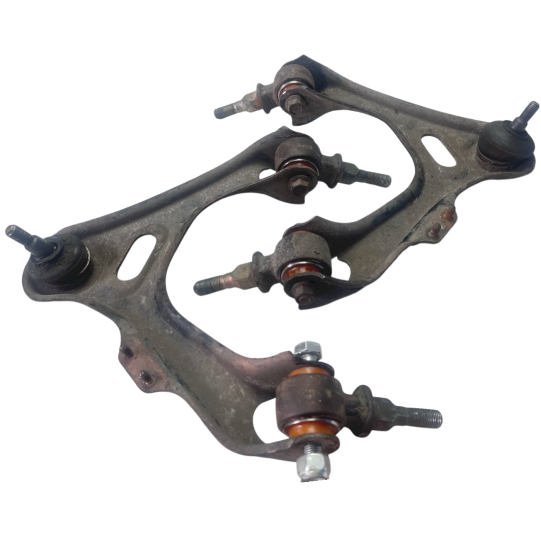 Передний верхний рычаг Honda Legend 1997-2004 Услуга с перепресовки сайлентблоков (Сайлентблоки в цену не входят)