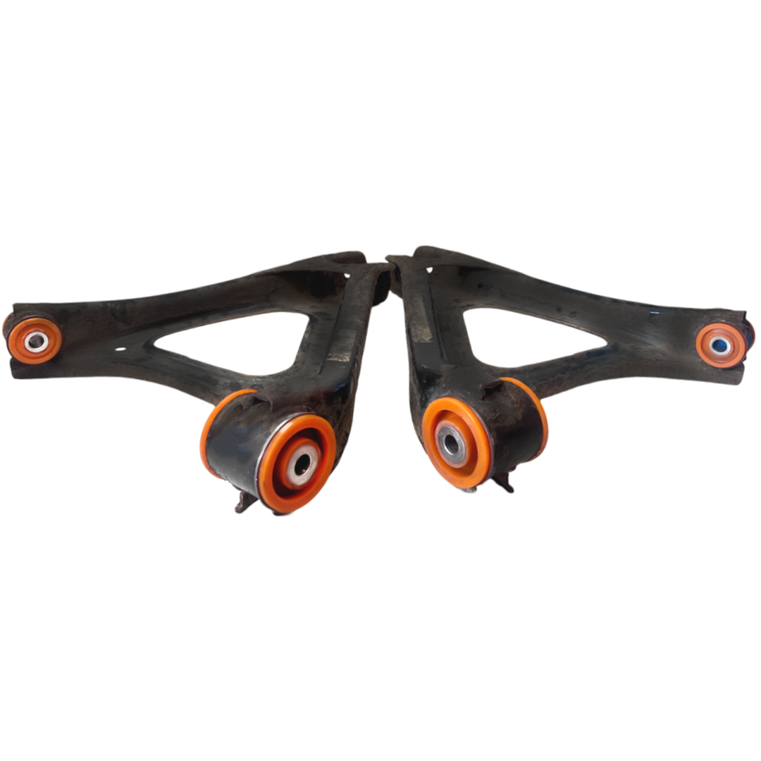 Задний нижний рычаг Audi Q7 2005-2015 Услуга с перепресовки сайлентблоков (Сайлентблоки в цену не входят)