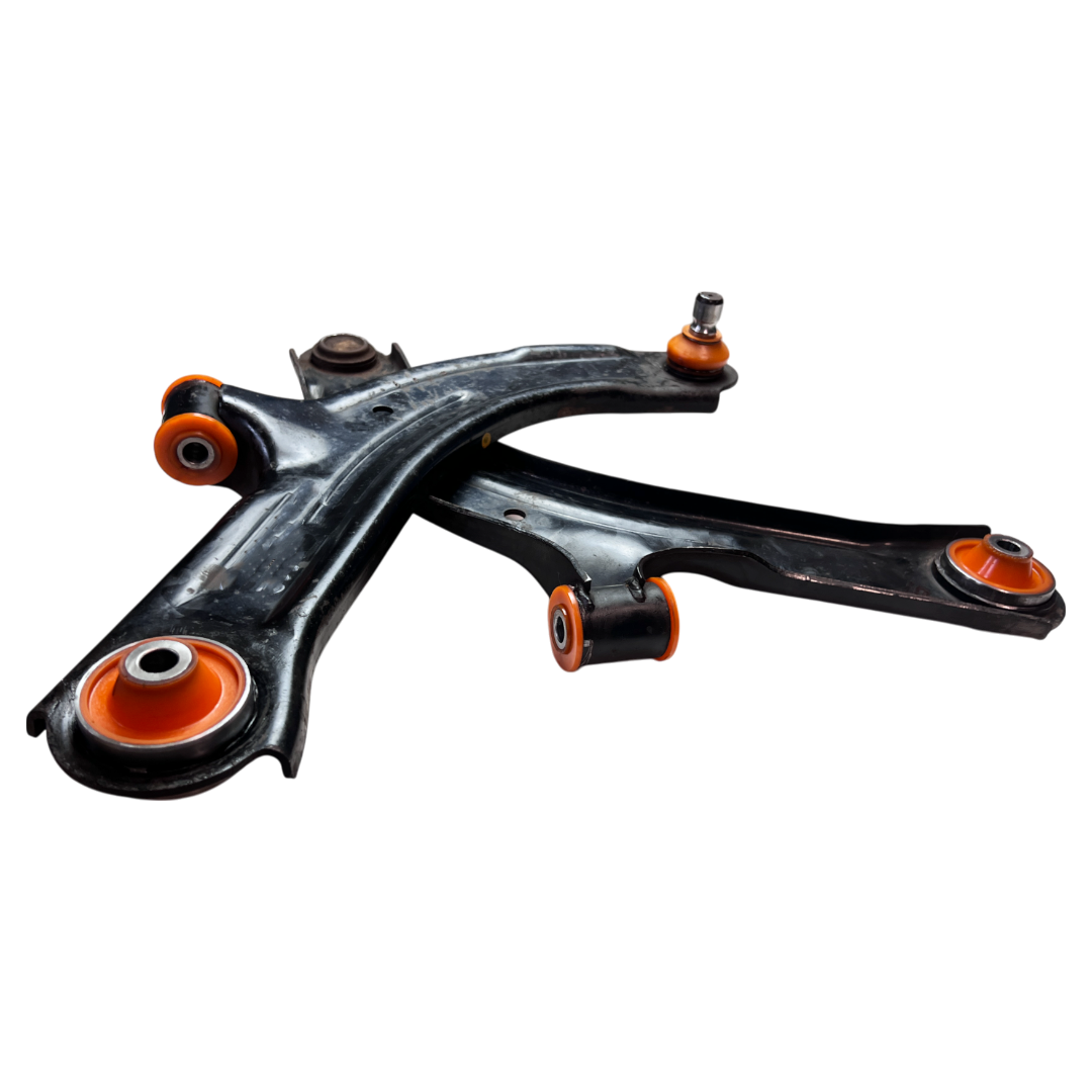 Передний нижний рычаг Nissan Tiida 2004-2011 Услуга с перепресовки сайлентблоков (Сайлентблоки в цену не входят)