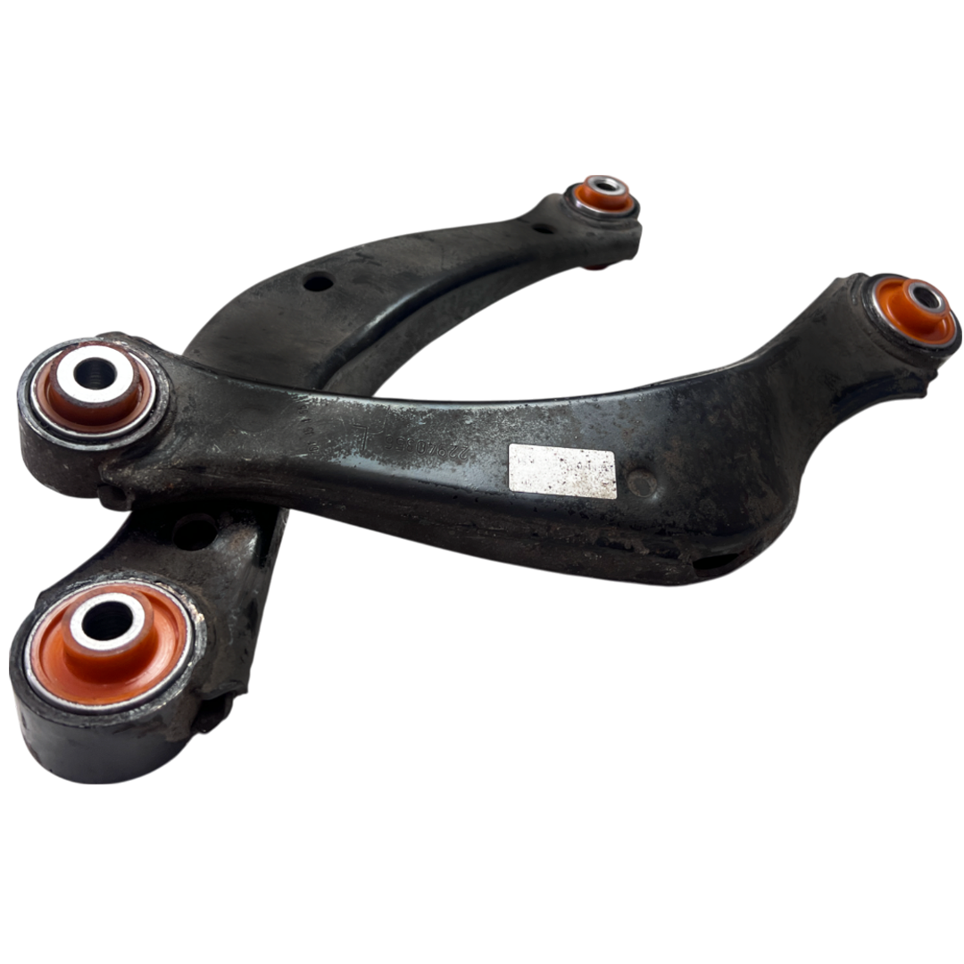 Rear upper transverse arm Opel Insignia 2008-2017 Service with repressing of bushings (Bushings are not included in the price)