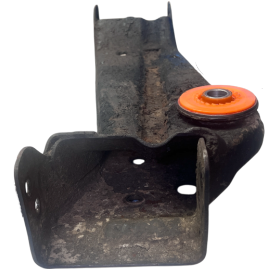 Передня балка Hummer H2 2002-2009 Послуга з перепресування сайлентблоків (Сайлентблоки в ціну не входять)