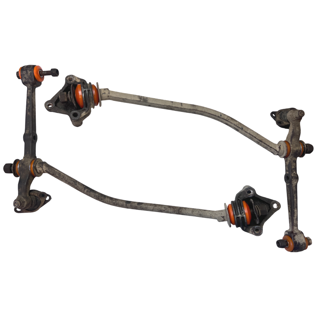 Передний нижний рычаг Toyota Hilux 2015- Услуга с перепресовки сайлентблоков (Сайлентблоки в цену не входят)