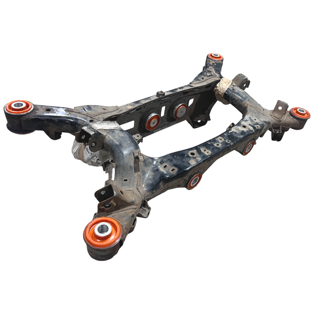 Задній підрамник Hyundai Genesis 2008-2014 Послуга з перепресування сайлентблоків (Сайлентблоки в ціну не входять)